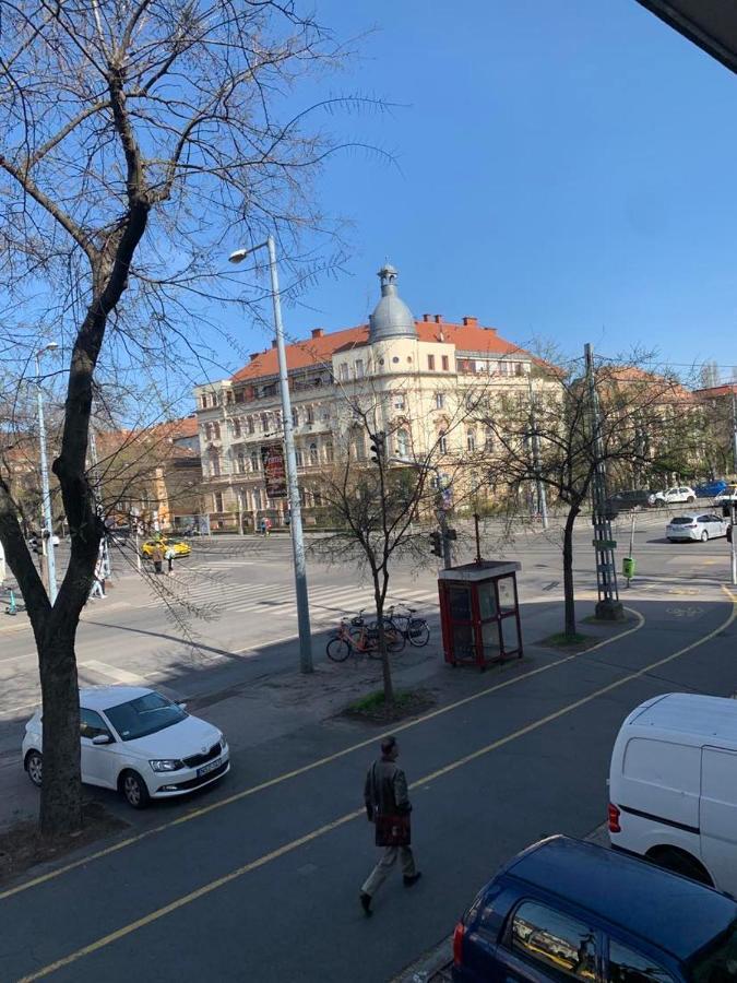 Cargo Rooms And Apartment Budapest Esterno foto